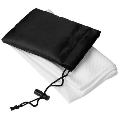 PETER COOLING TOWEL in Mesh Pouch in White Solid.