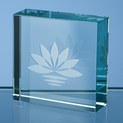 5CM JADE GLASS SQUARE PAPERWEIGHT.