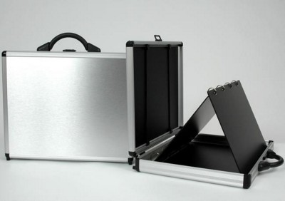 Picture of SLIM LINE ALUMINIUM SILVER METAL EASEL PRESENTER CASE.