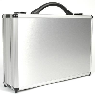 Picture of DIVIDE 150 PRESENTATION BRIEFCASE in Silver.