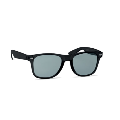 Picture of SUNGLASSES in Rpet in Black.