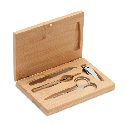 Picture of MANICURE NAIL TOOL SET in Brown.