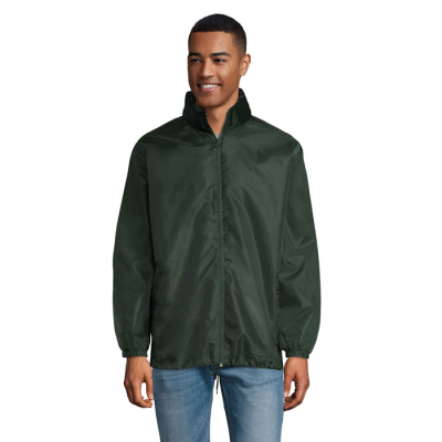 Picture of SHIFT UNISEX WINDBREAKER in Green.