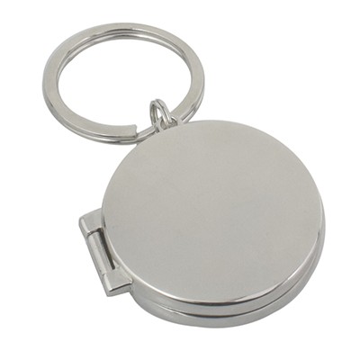 Picture of SILVER FINISH ENGRAVABLE OPENING ROUND PHOTOFRAME KEYRING.