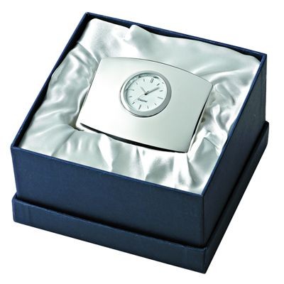 Picture of JUMBO METAL DESK CLOCK in Silver.