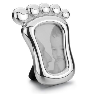 Picture of SMALL FOOT METAL PHOTO FRAME in Silver.