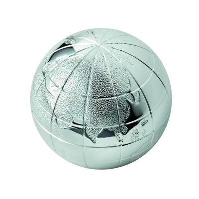 Picture of WORLD GLOBE ROUND METAL PAPERWEIGHT in Silver.