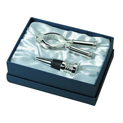 Picture of BOTTLE STOPPER & CHAMPAGNE OPENER GIFT SET in Silver.