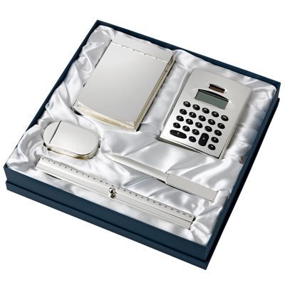 Picture of METAL DESK GIFT SET in Silver.