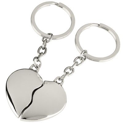 Picture of BROKEN HEART TWO PART SILVER METAL KEYRING.