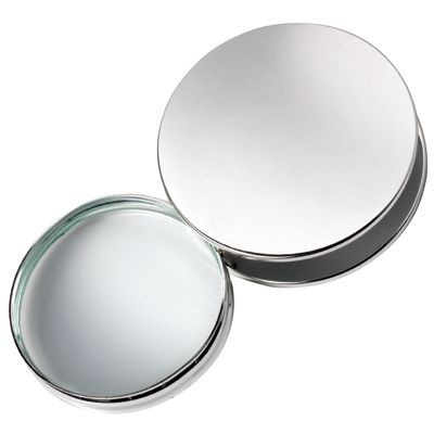 Picture of ROUND MAGNIFIER GLASS in Silver Chrome Metal.