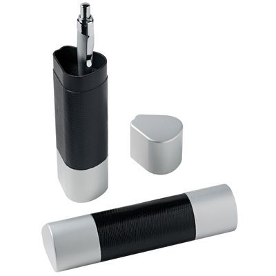 Picture of TRIANGULAR PEN PRESENTATION in Black Leather.