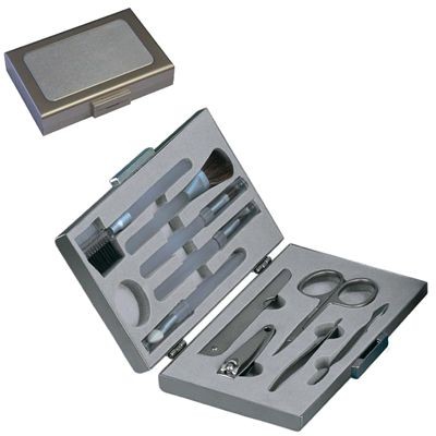 Picture of EXECUTIVE LADIES GROOMING SET in Metal Box.