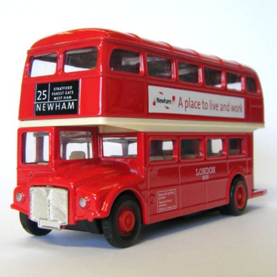 Picture of LONDON DOUBLE DECKER ROUTEMASTER BUS MODEL in Red.