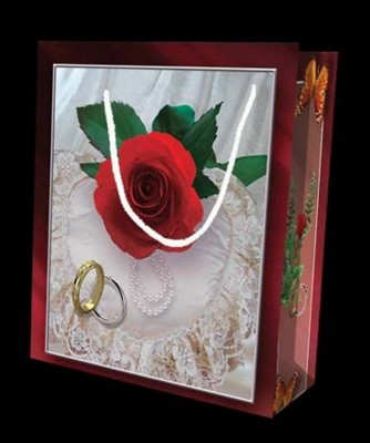 Picture of WALTON GLOSS LAMINATED PAPER GIFT CARRIER BAG.