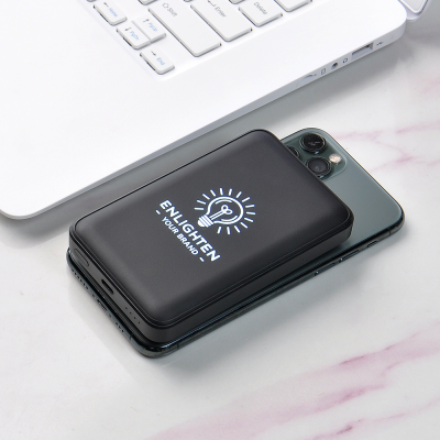 Picture of PW32 VINCENT - 10,000MAH MAGSAFE POWER BANK in Black.