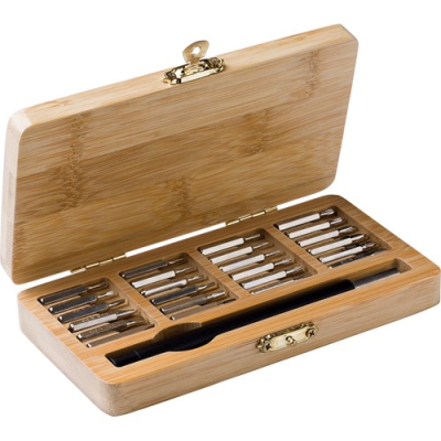 Picture of TOOL SET in Brown.