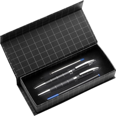 Picture of METAL BALL PEN AND ROLLERBALL PEN in Black & Silver.