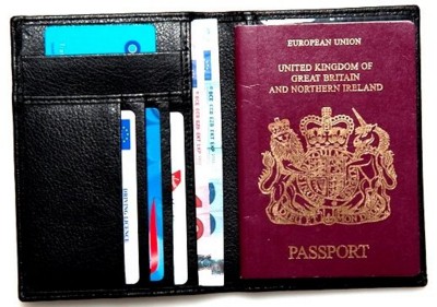 Picture of PASSPORT HOLDER WALLET in Chelsea Leather