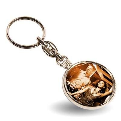 Picture of SILVER COLOUR METAL KEYRING.