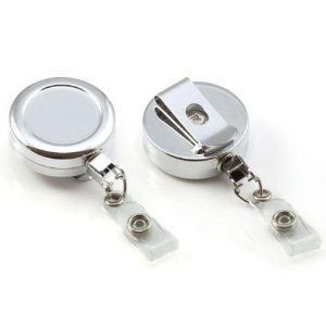 Picture of SILVER CHROME FINISHED SKI PASS HOLDER - ROUND
