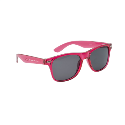 Picture of MALIBU TRANS SUNGLASSES in Transparent Red