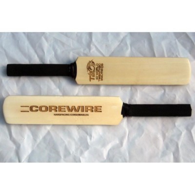 Picture of MINI ENGRAVED CRICKET BAT.