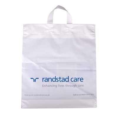 Picture of FLEXI LOOP POLYTHENE PLASTIC CARRIER BAG in White.