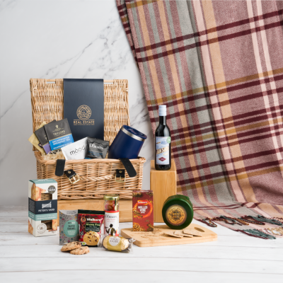 Picture of PRESTIGE WICKER CHRISTMAS HAMPER.