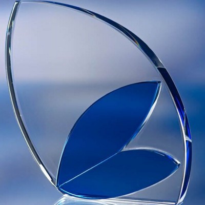Picture of GLASS LEAF AWARD TROPHY.