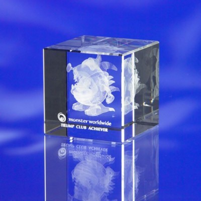 Picture of BEVELLED GLASS CUBE.