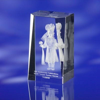 Picture of SHOWCASE GLASS AWARD TROPHY.