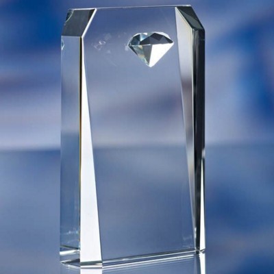 Picture of EMBEDDED DIAMOND GLASS AWARD TROPHY.