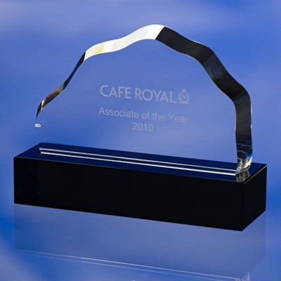 Picture of OPTICAL GLASS MOUNTAIN SHAPE AWARD TROPHY  with Black Glass Base.