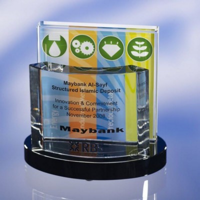 Picture of CLEAR TRANSPARENT GLASS AWARD TROPHY.