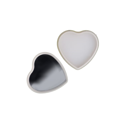 Picture of FLAT METALLIC HEART SHAPE LIPBALM in Gold