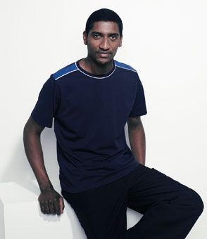 Picture of FINDEN & HALES SHOULDER PANEL TEE SHIRT
