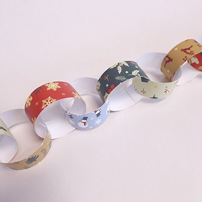 Picture of PROMOTIONAL PAPER CHAINS.