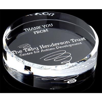 Picture of OPTICAL CRYSTAL ROUND PAPERWEIGHT 70MM DIA SUPPLIED in a Presentation Box