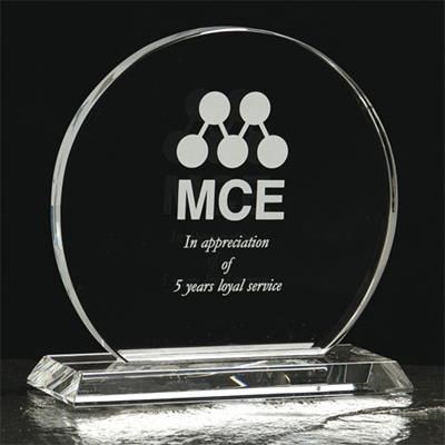 Picture of OPTICAL CRYSTAL TROPHY AWARD CIRCLE 145MM HIGH SUPPLIED in a Presentation Box