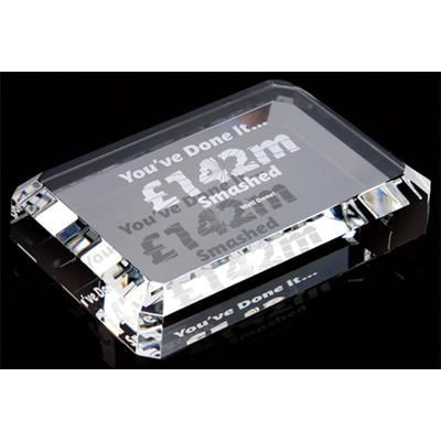 Picture of OPTICAL CRYSTAL RECTANGULAR PAPERWEIGHT.