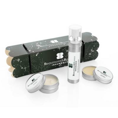 Picture of RELAXING CHRISTMAS CRACKER GIFT SET.