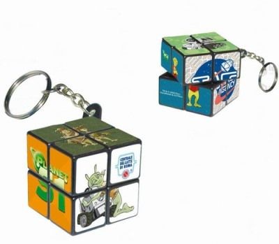 Picture of CUBE PUZZLE KEYRING.