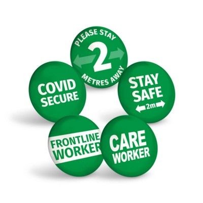 Picture of STAY SAFE GREEN BUTTON BADGE.