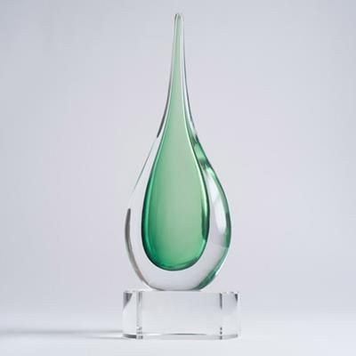 Picture of EMERALD TEARDROP ON BASE AWARD