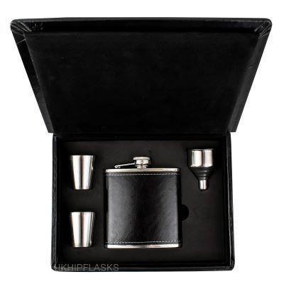 Picture of LUXURY HIP FLASK GIFT SET in Black.