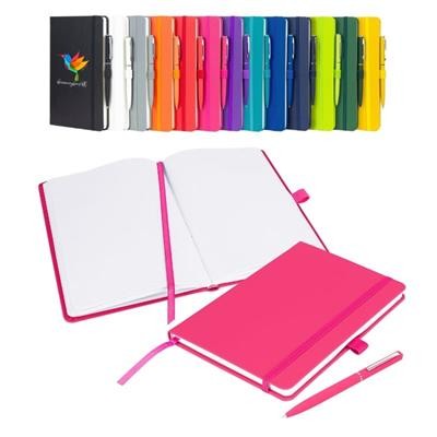 Picture of NOTES LONDON WILSON BLANCO A5 NOTEBOOK & PEN in Pink