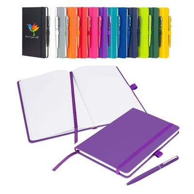 Picture of NOTES LONDON WILSON BLANCO A5 NOTEBOOK & PEN in Purple