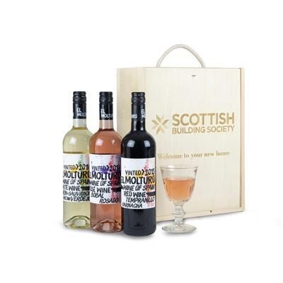Picture of PERSONALISED GIFT BOX TRIPLE WINE SELECTION