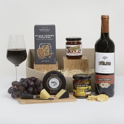 Picture of GOURMET CHEESE AND WINE GIFT TRAY.